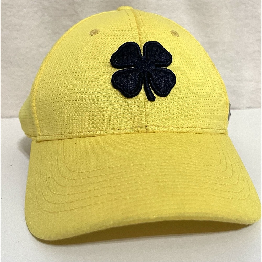 Black Clover LIVE LUCKY TOP GOLF Hat Cap Golden Yellow Memory Fit L/XL